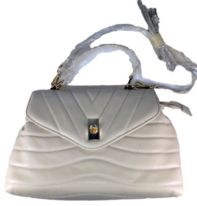 Picture of Chic quilted finish shoulder Bag a Light Cream Color
